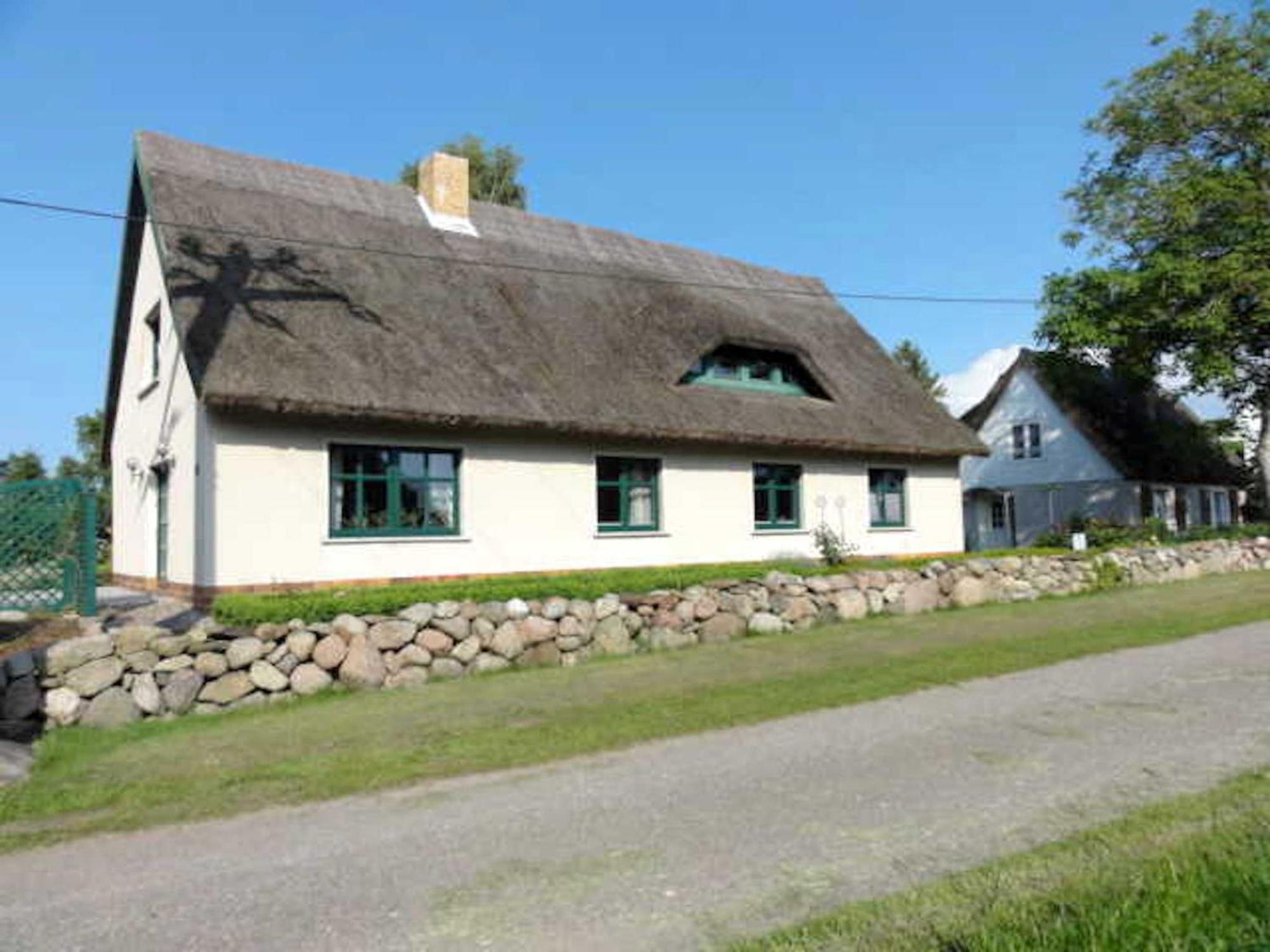 Reetdachhaus "Landhaus Ulrich" Lubkow ภายนอก รูปภาพ